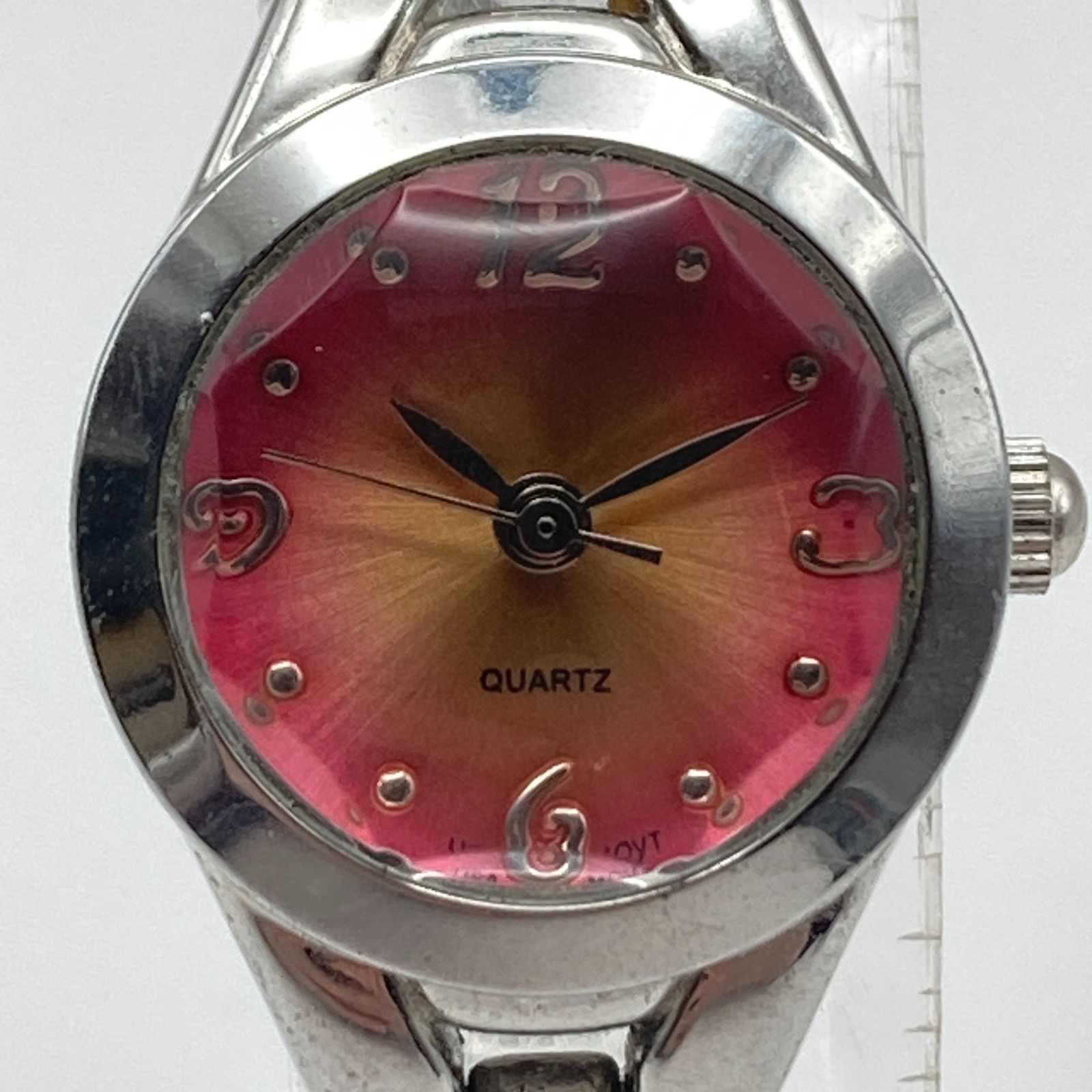 White Stag Womens Watch 21mm Silver Tone Red Ombre Dial Faceted New Battery